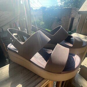 Crocs Flatform Sandal (EUC)